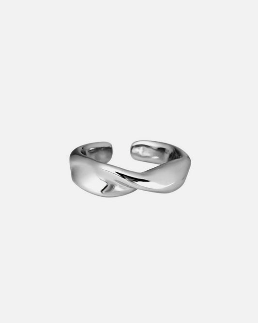 Mobius Loop Ring